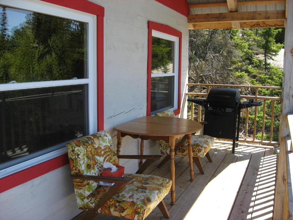 Chalet De La Montagne Villa Tadoussac Bagian luar foto